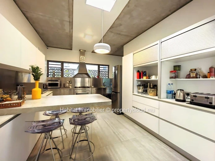 To rent : Stunning house in Floréal