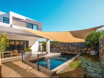 4 Bedroom Villa