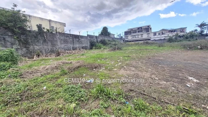 9.55 Perches Residential Land for Sale – Curepipe 