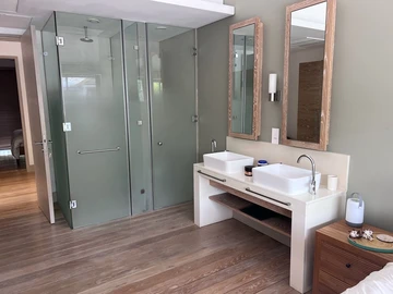 3 Bedroom Townhouse, Duplex