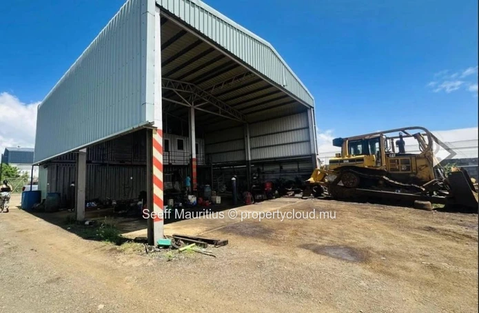 Industrial Property for Sale in Solférino