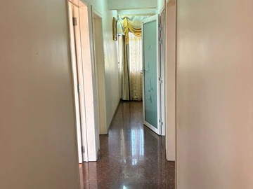 6 Bedroom House