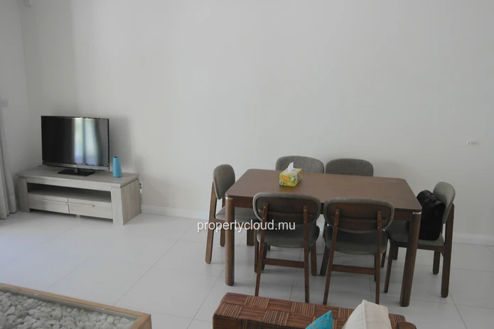 For Rent – Seafront Apartment in Flic en Flac, Mauritius