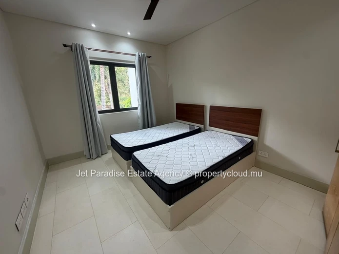  Modern 3-Bedroom Apartment with Sea View – Secured Complex