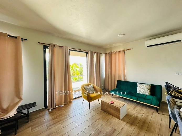 Cozy 2-Bedroom Apartment in the Heart of Trou-aux-Biches