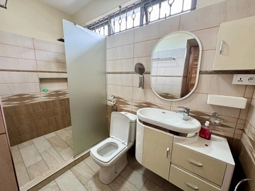 4 Bedroom Villa