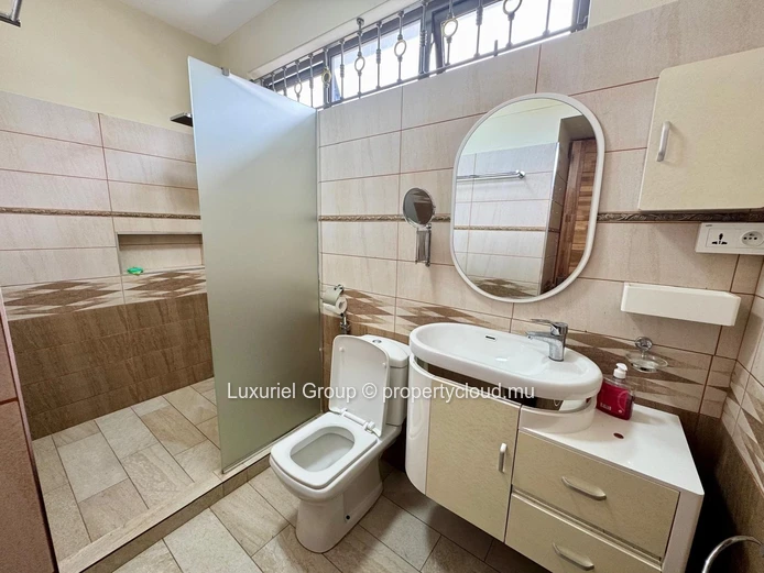 Refined Family Villa in Mont Choisy – Privacy, Comfort and Prime Location