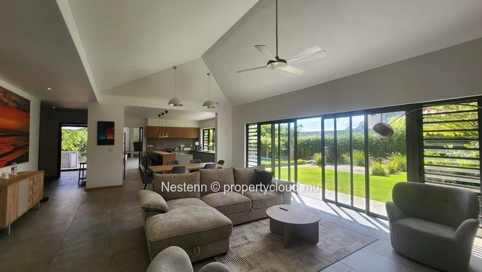 Modern duplex villa of 4 bedrooms with mountain views