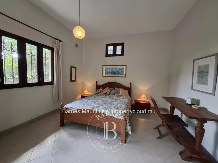 FLOREAL - Maison spacieuse et polyvalente - 440m²