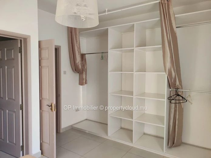 3-Bedroom RES Townhouse with Private Garden in Pointe aux Piments