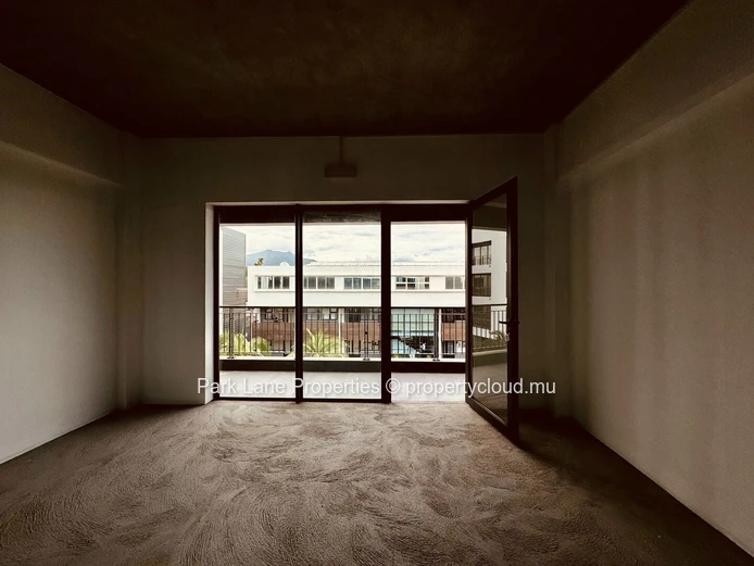 Office space with fibre optic in central Business Park