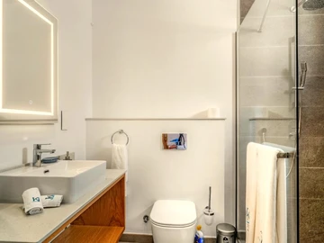 3 Bedroom Apartment
