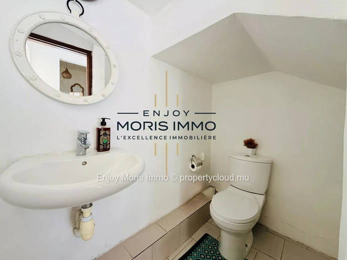 Appartement meublé 3 chambres à louer à Grand Baie – Île Maurice | 150 m² | Jardin privatif | Location longue durée