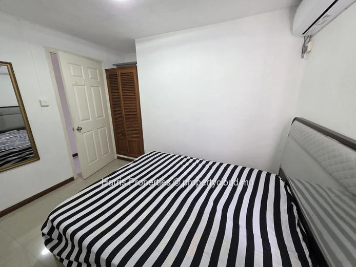 Beautiful 1st-floor duplex available for rent in a nice and secure residence in Grand Baie