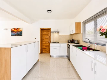 4 Bedroom Villa