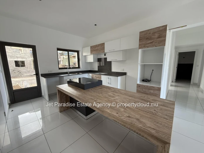 Ground Floor Apartment in Flic en Flac