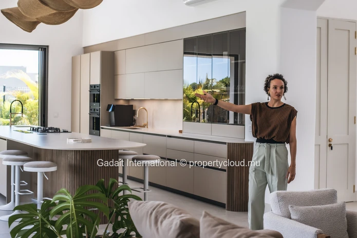 Luxury Short-Term Rental Villa in Mont Choisy Golf - 4 bedrooms and pool