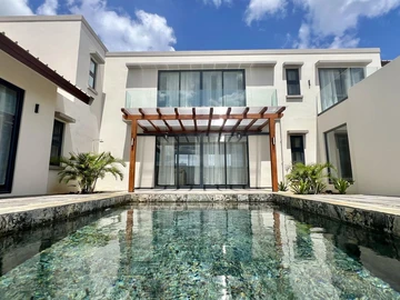 4 Bedroom Villa