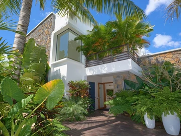 5 Bedroom Villa