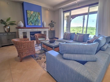 Spectacular colonial-style 4-bed villa 