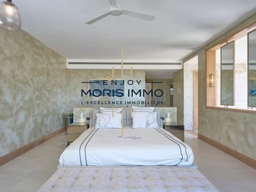 5 Bedroom Villa