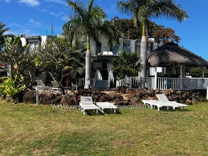 4-Bedroom Villa with Private Pool for Sale in Pointe aux Sables