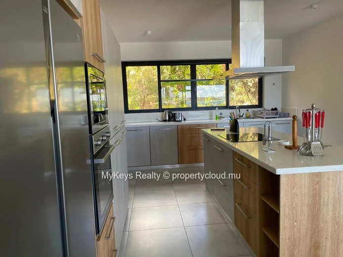 Sea view apartment for rent