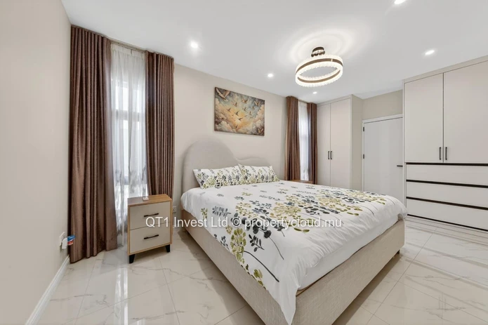 Luxury Turnkey Villa In Pereybere