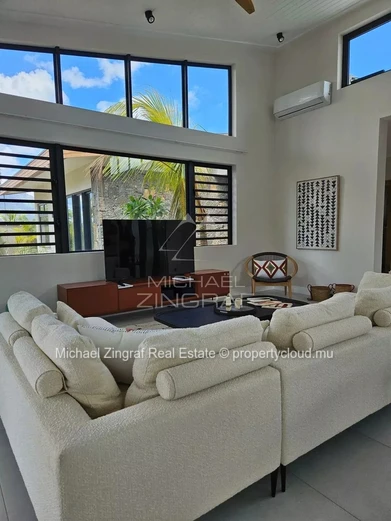 Contemporary Resale Villa – Eco Savanah, Black River
