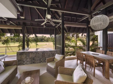 Luxury Rental in Anahita - Apartment with Golf View
