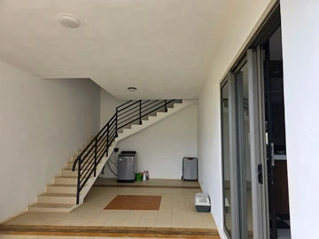 6 Bedroom Villa