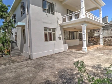 7 Bedroom House