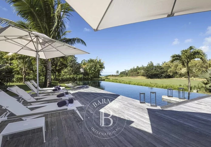 ANAHITA GOLF RESORT – Villa de 5 chambres avec une vue mer exceptionnelle