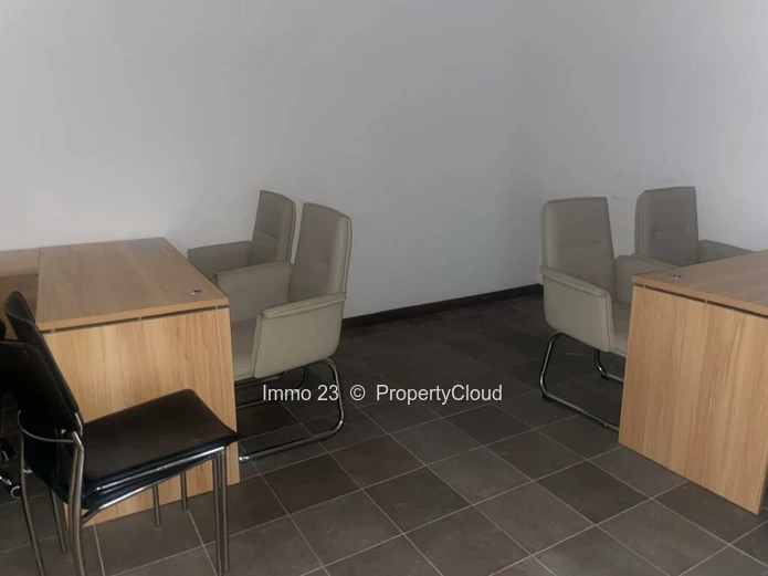 Big Office of 392 Square Meters