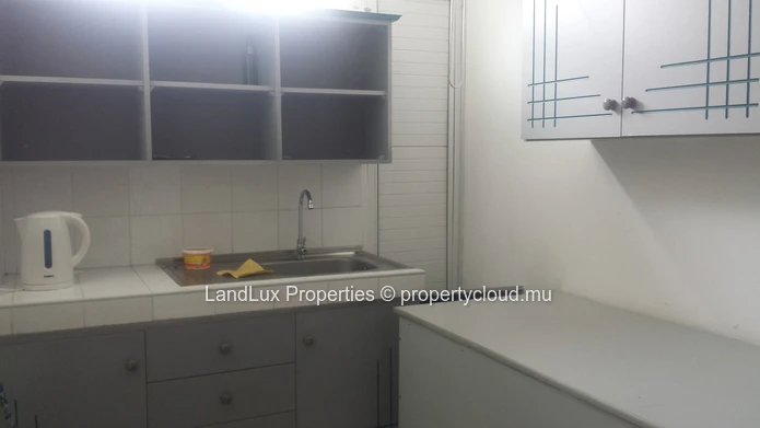 Espace bureau meublé à vendre à Quatre-Bornes