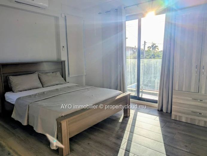 Newly built 4 bedroom house with pool in Pereybere