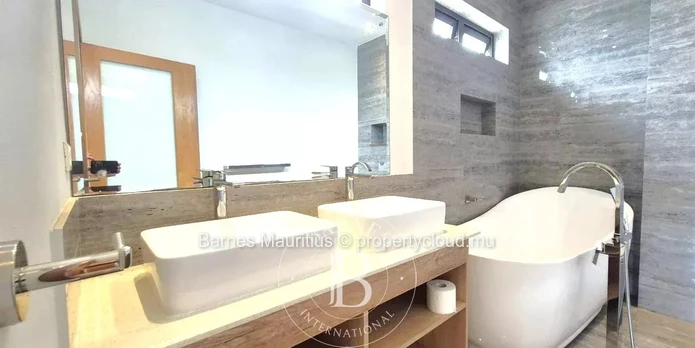 PEREYBÈRE  - Modern Apartment -  3 Bedrooms