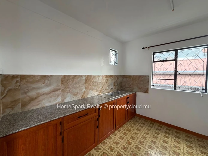3-Bedroom Apartment for Rent – Rose Hill