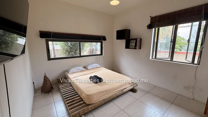 Appartement de 3 chambres en R+2 à vendre à Flic en Flac avec piscine0 Rs