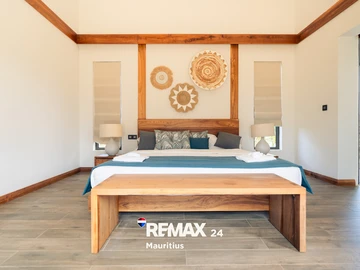 4 Bedroom Villa