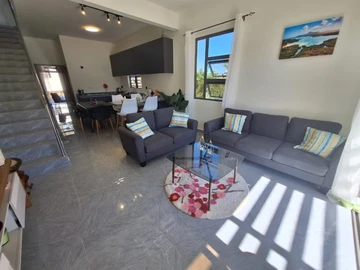 2 Bedroom Townhouse, Duplex