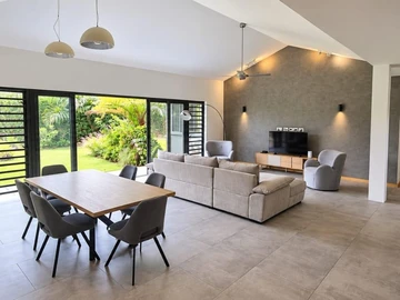 4 Bedroom Villa