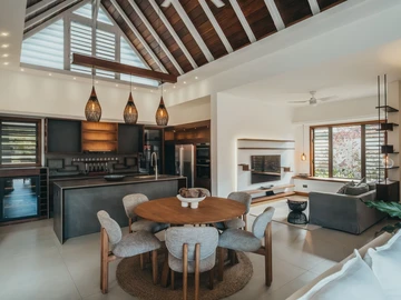 4 Bedroom Villa