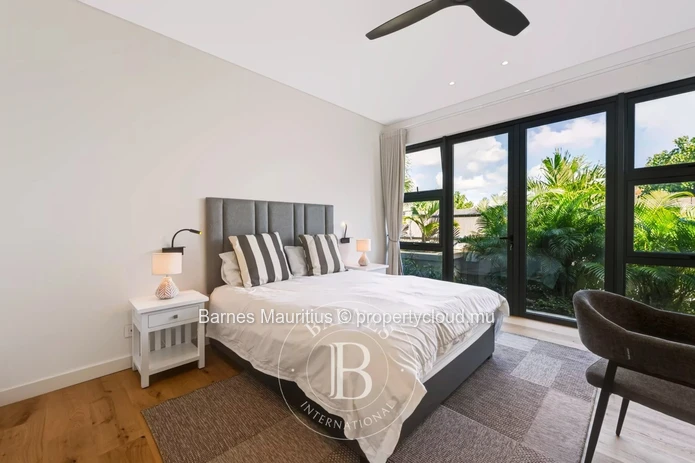MONT CHOISY - Villa - 4 Bedrooms