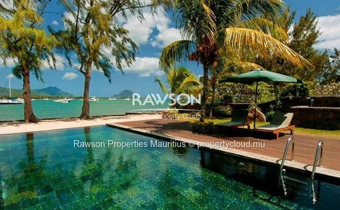 Appartement 3 chambres dans une résidence avec piscine et vue magnifique sur Le Morne
