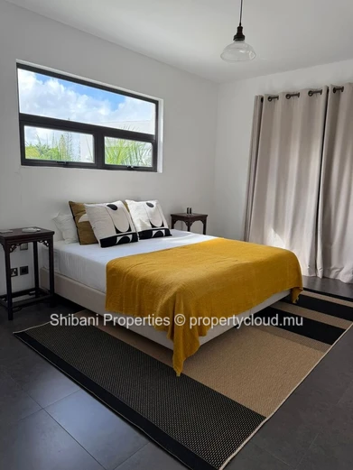 Penthouse de 384 m² à vendre à Péreybère avec 3 chambres