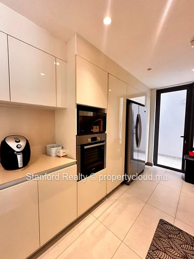 Spacious 3-Bedroom Apartment for Rent - Mont Choisy, North