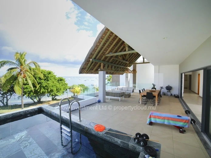 EXCEPTIONAL 4 Beds Beachfront Panoramic Sea-View Penthouse in Tamarin