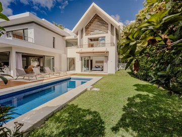4 Bedroom Villa