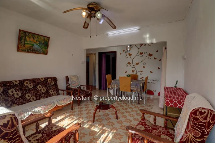 1er étage d'une maison traditionnelle – Confort, tranquillité et proximité de toutes les commodités